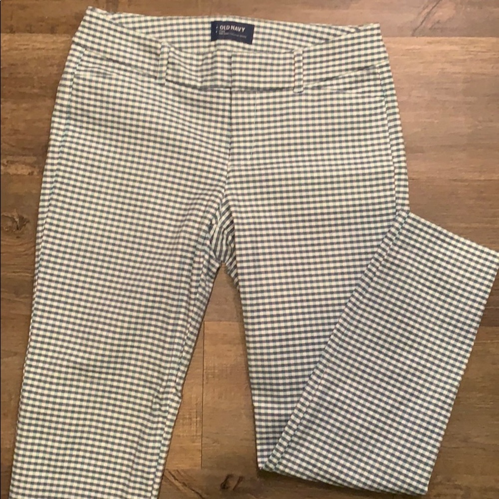 Old Navy Mid Rise Plaid Pixie Pant Size 4